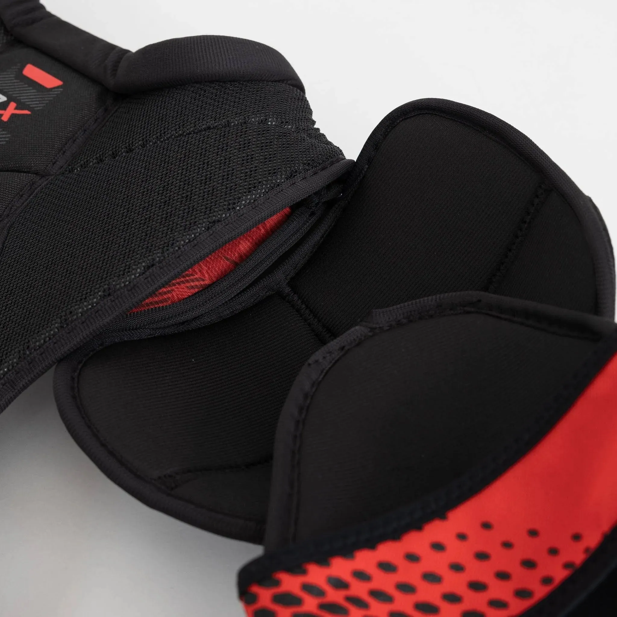 Bauer 3X Intermediate Hockey Shoulder Pads